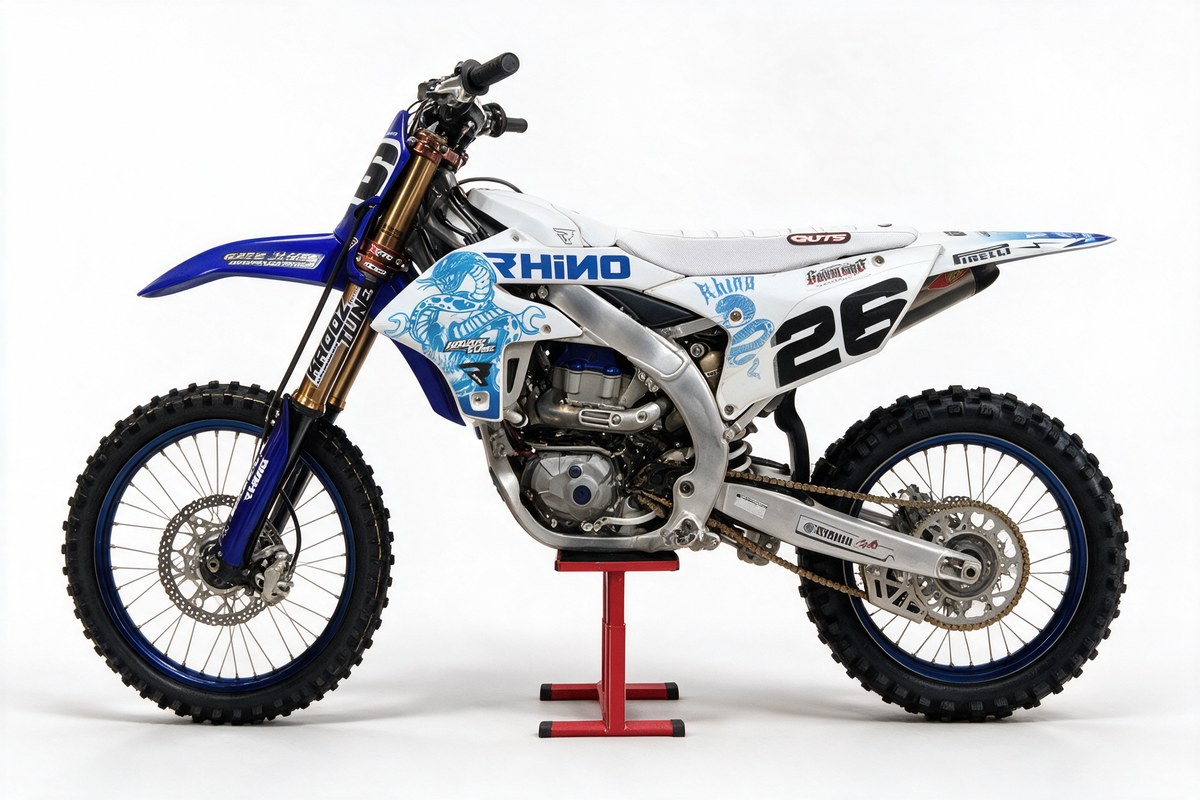 Snake White- YAMAHA