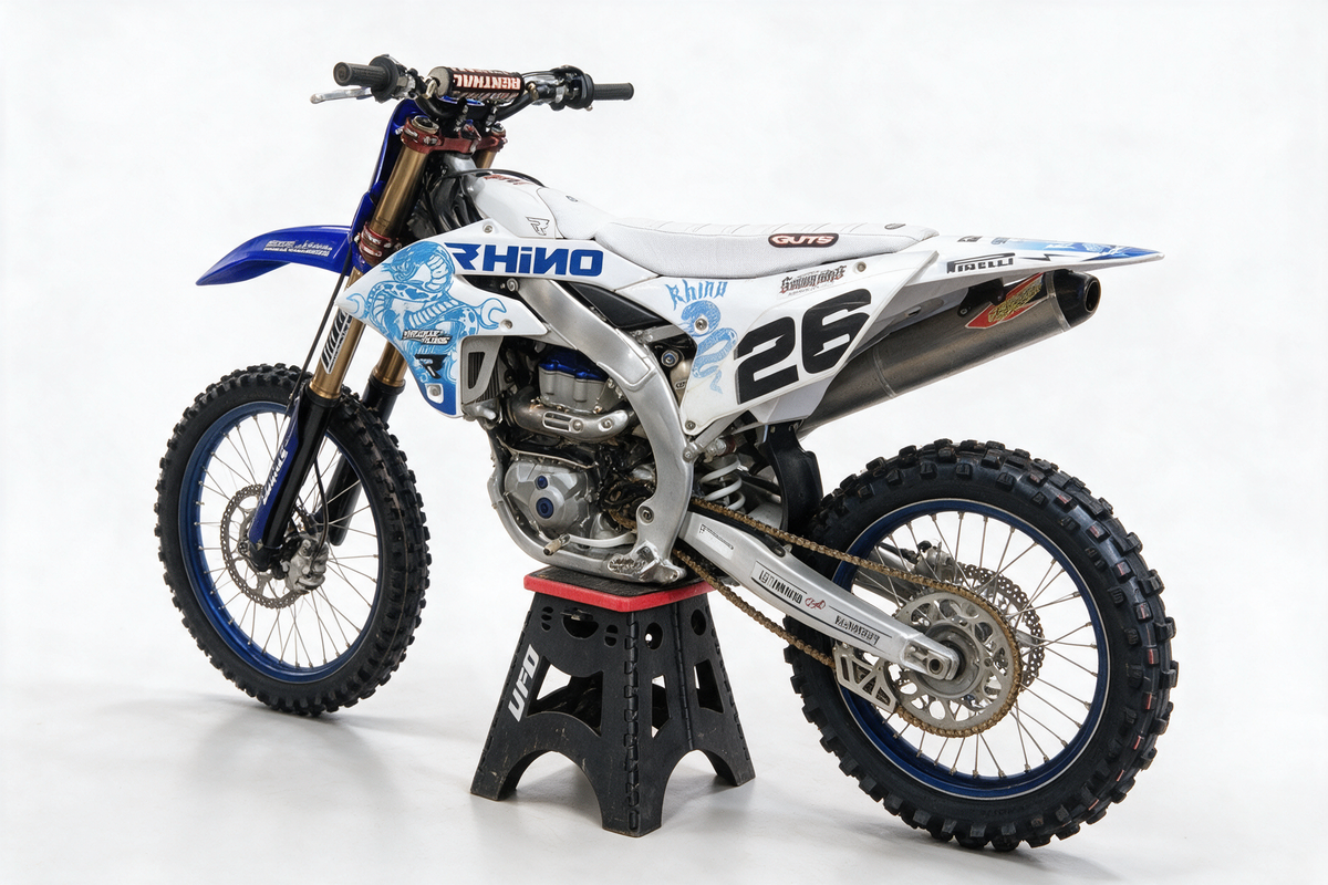 Snake White- YAMAHA